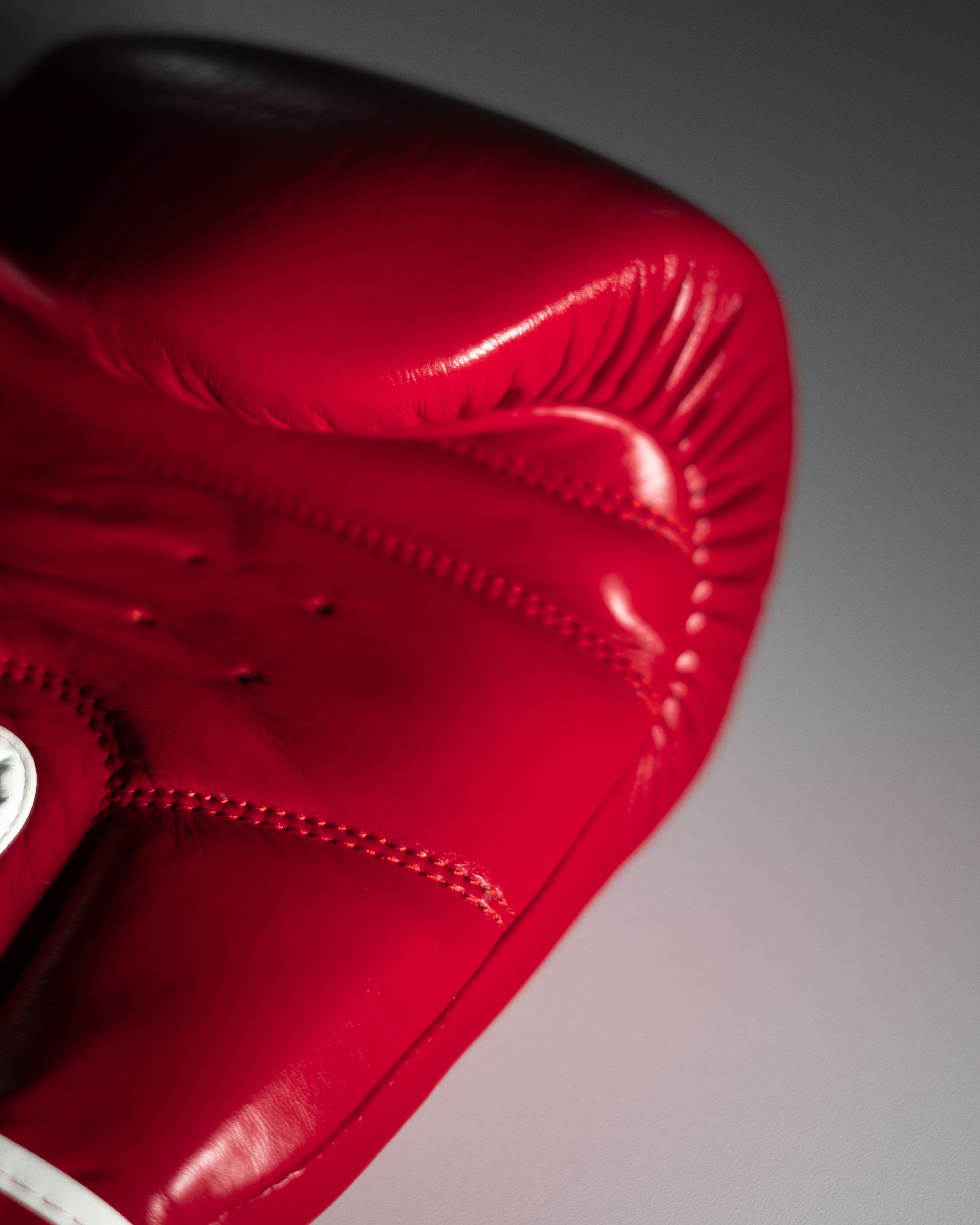 ventilated palm red boxing gloves